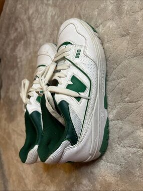 New Balance White and Green Retro Trainer Sneakers